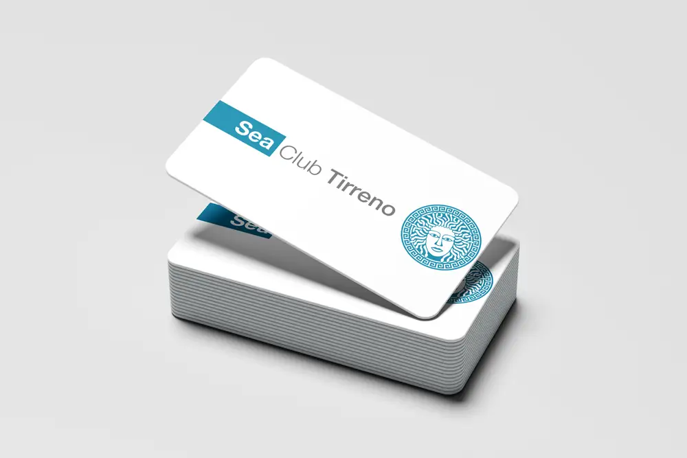 Marchio Sea Club Tirreno progettato da Agenzia PLUS – Branding e identità visiva